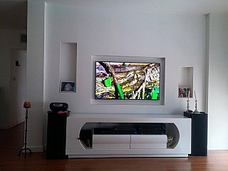 ������� 4K ������  "55 ���  UN55HU9000