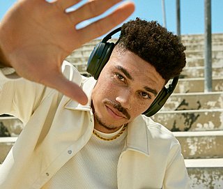 ������� ����� ����� �������� BOSE QC-HEADPHONES