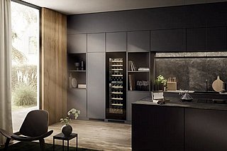���� ��� �������� 83 ������� LIEBHERR ����� ��� EWTGB 3583 VINIDOR