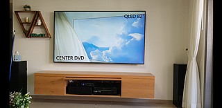 �������� QLED ������ 82" 4K ��� QN82Q6FN