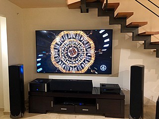 �������� QLED ����� 4K ����� 85 ���� - ��� QN85Q70R ���� Samsung